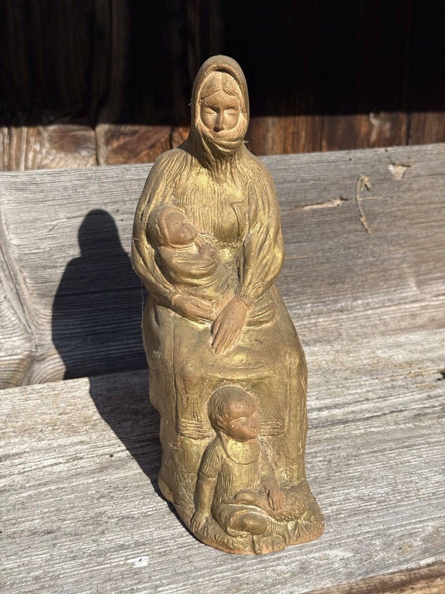 Statuette: Frauenfigur mit 2 Kindern – Usato da Dussnang venduto da pml253