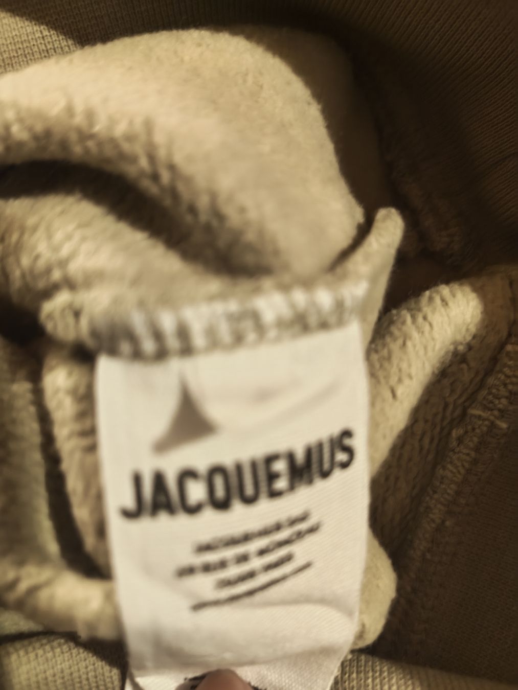 Jacquemus Maglioni & Felpe: Pull Jacquemus- Confortable et stylé – Usato da Tesserete venduto da dav_fb6y 3