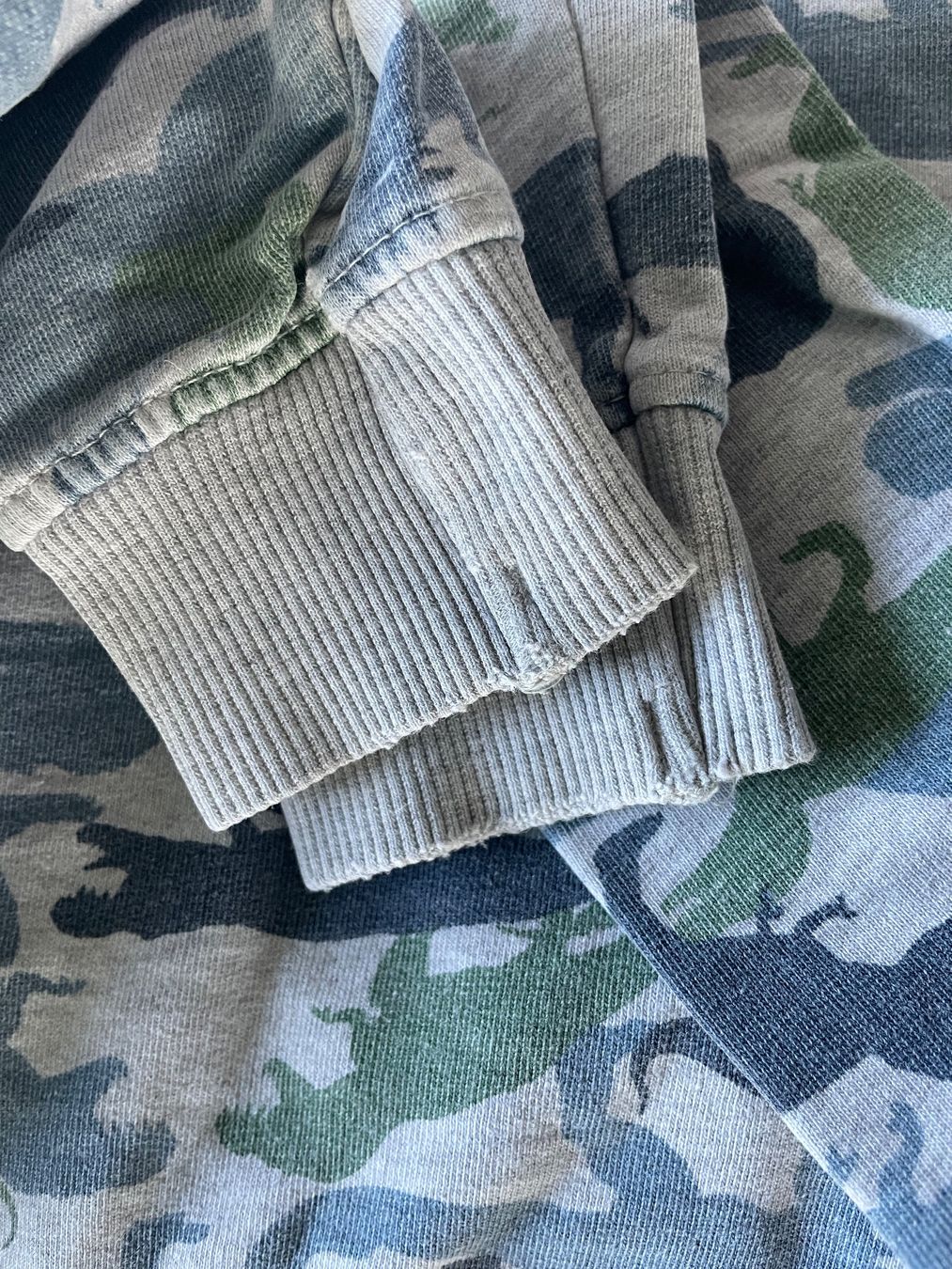 Maglioni & Felpe: Pullover / Sweatshirt Gr. 110 Migros Kids – Usato da Aesch ZH venduto da lawas 2