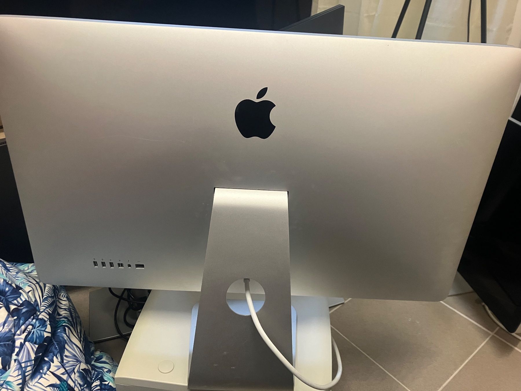 Apple PC: Ecran iMac 27'' – Usato da Corgémont venduto da Fleutch 1
