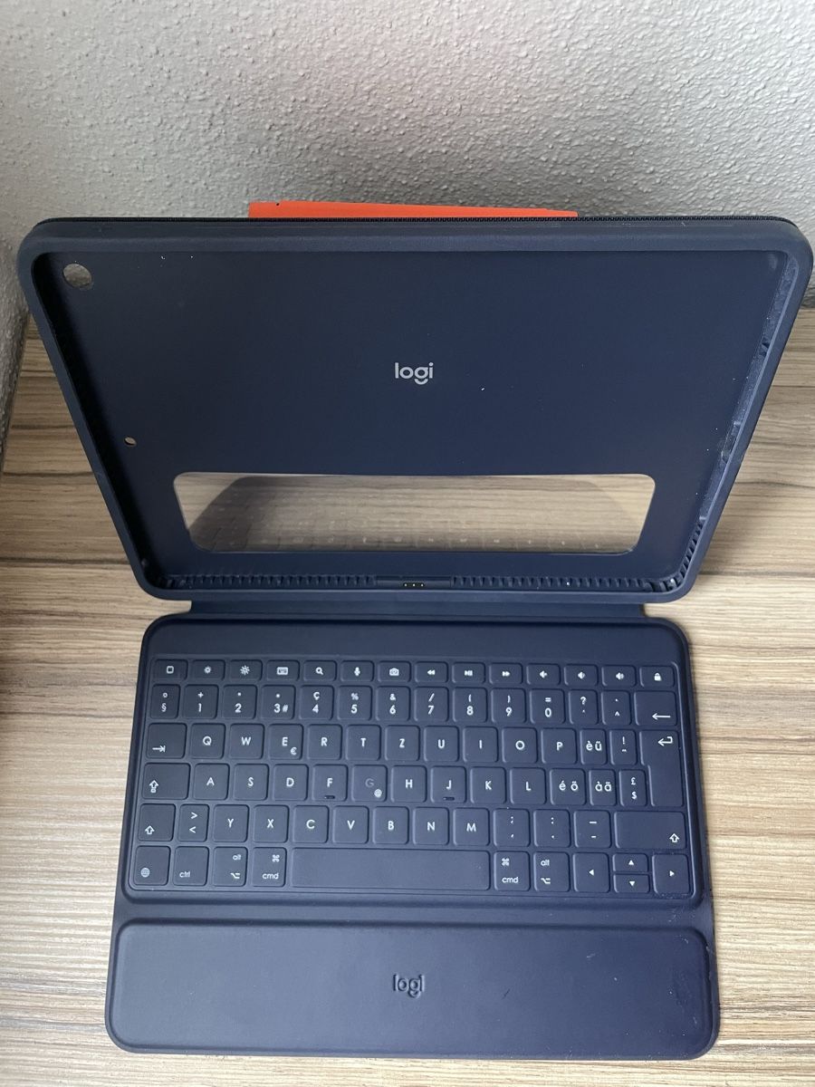 Logitech Tastiere: Logitech Rugged Combo 3 – Usato da Tägerwilen venduto da Shaimaa 2