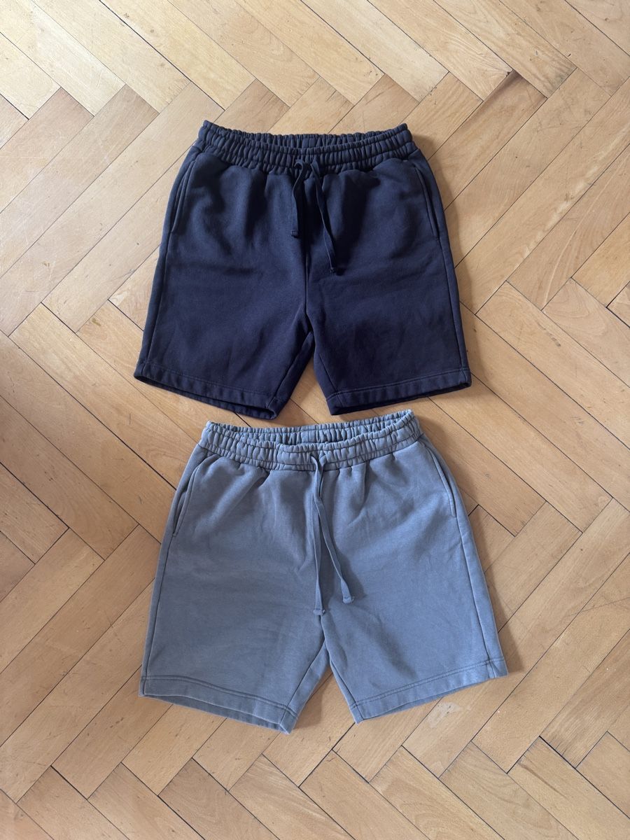 Hosen: Schwarze und graue 2Y Studios Sweatshorts – Neu (gemäss Beschreibung) aus Bern von Gigigian