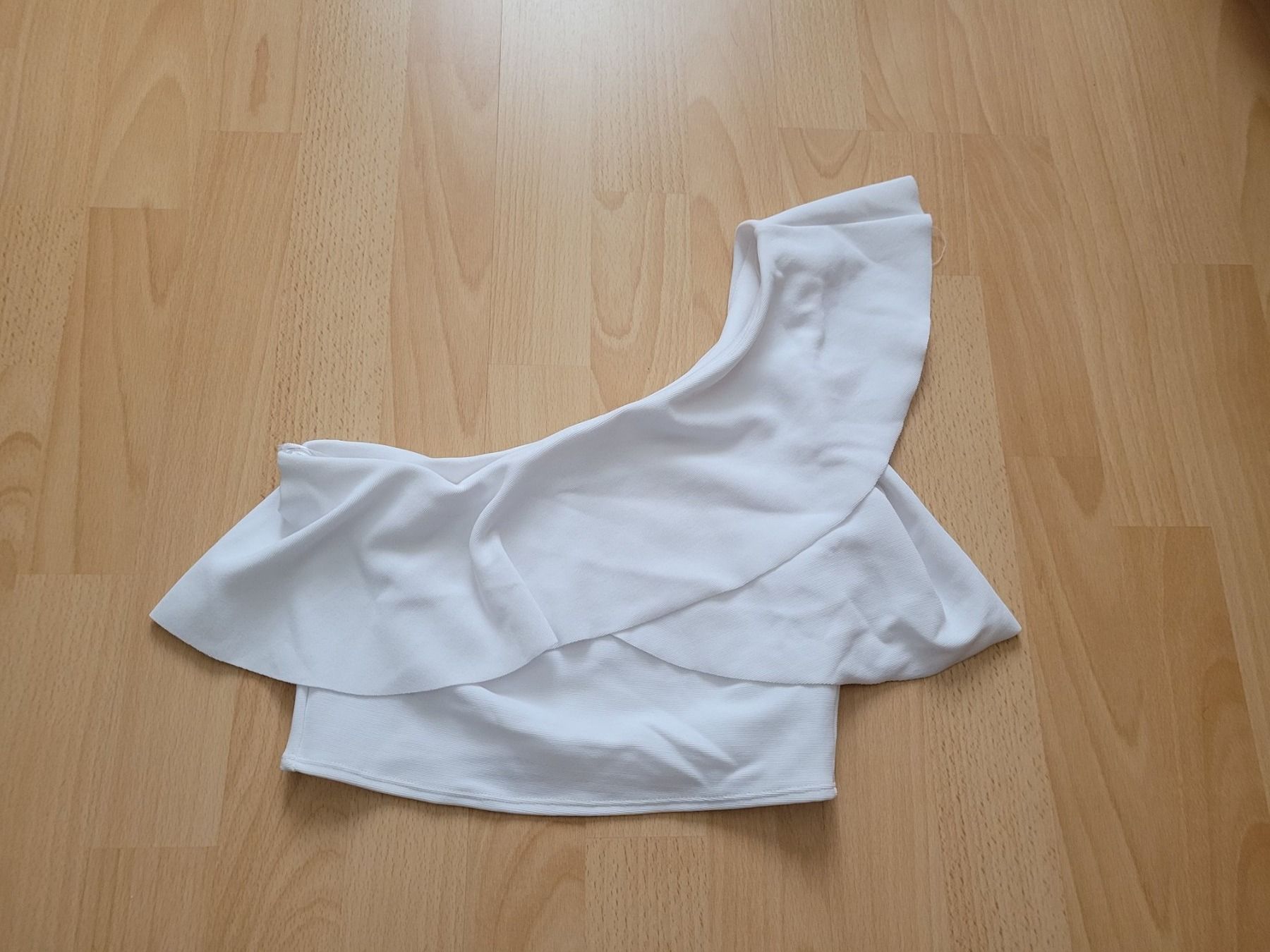 Stradivarius Top: Oberteil von Stradivarius – Nuovo (secondo la descrizione) da Inwil venduto da Flower2325