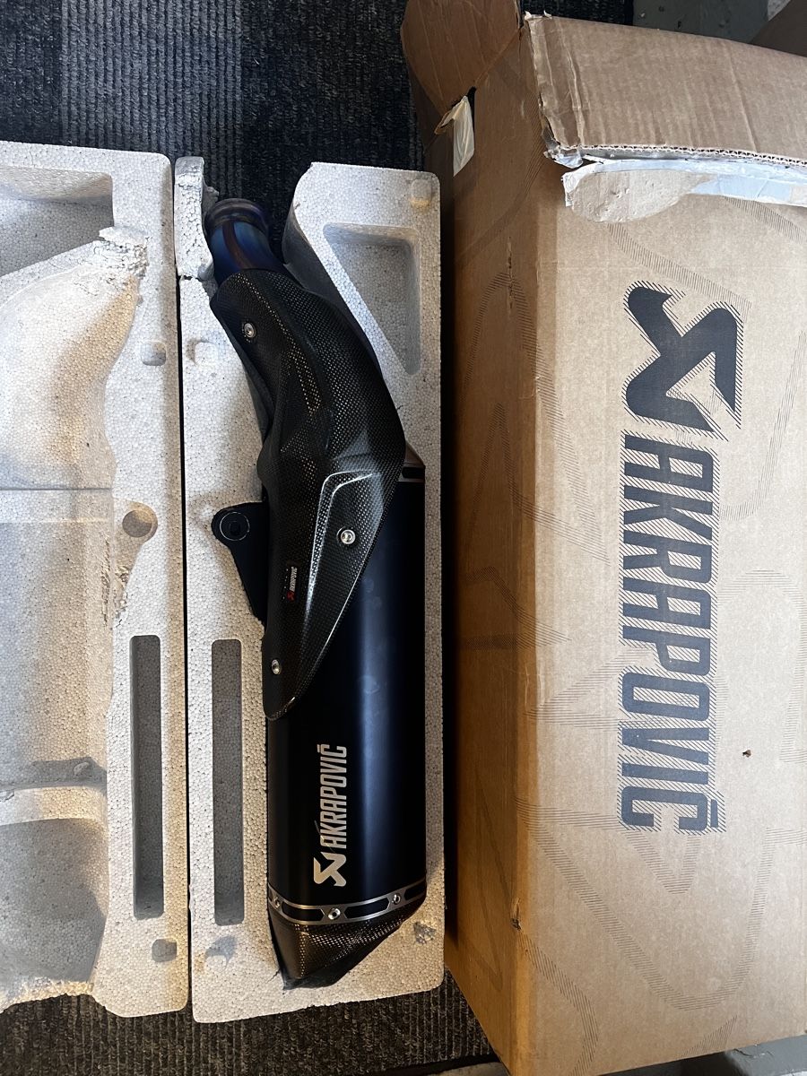 KTM Sistemi di scarico: Akrapovic Auspuff KTM 790/890 Duke – Usato da Frauenfeld venduto da Krosik 3