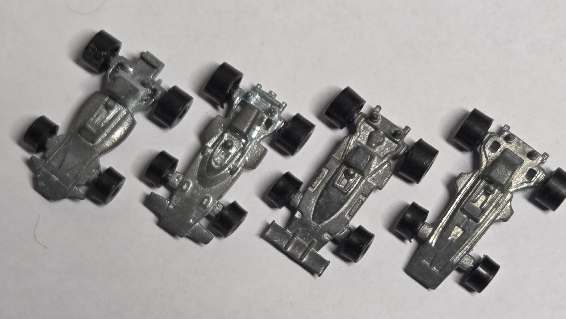Modellautos: Ü-ei 4x Metall nostalgische Rennautos – Gebraucht aus Zürich von Tobi76