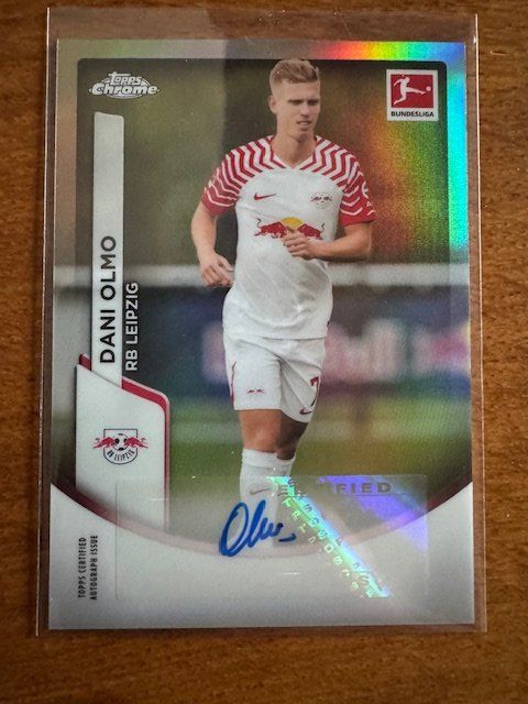 Topps Sammelbilder & Trading cards: Topps Bundesliga Chrome 23-24 Olmo Auto Base – Gebraucht aus Gisikon von tradingcardsswiss