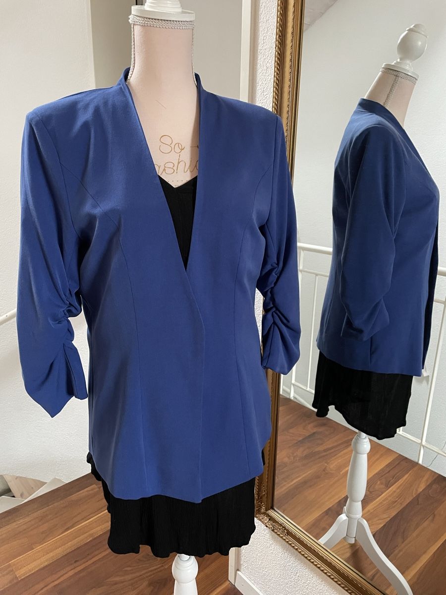 Vila Giacche: Blazer blau Gr. L, neu! – Nuovo (secondo la descrizione) da Fehraltorf venduto da Nadja0205