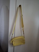 Sac jaune en tissu 