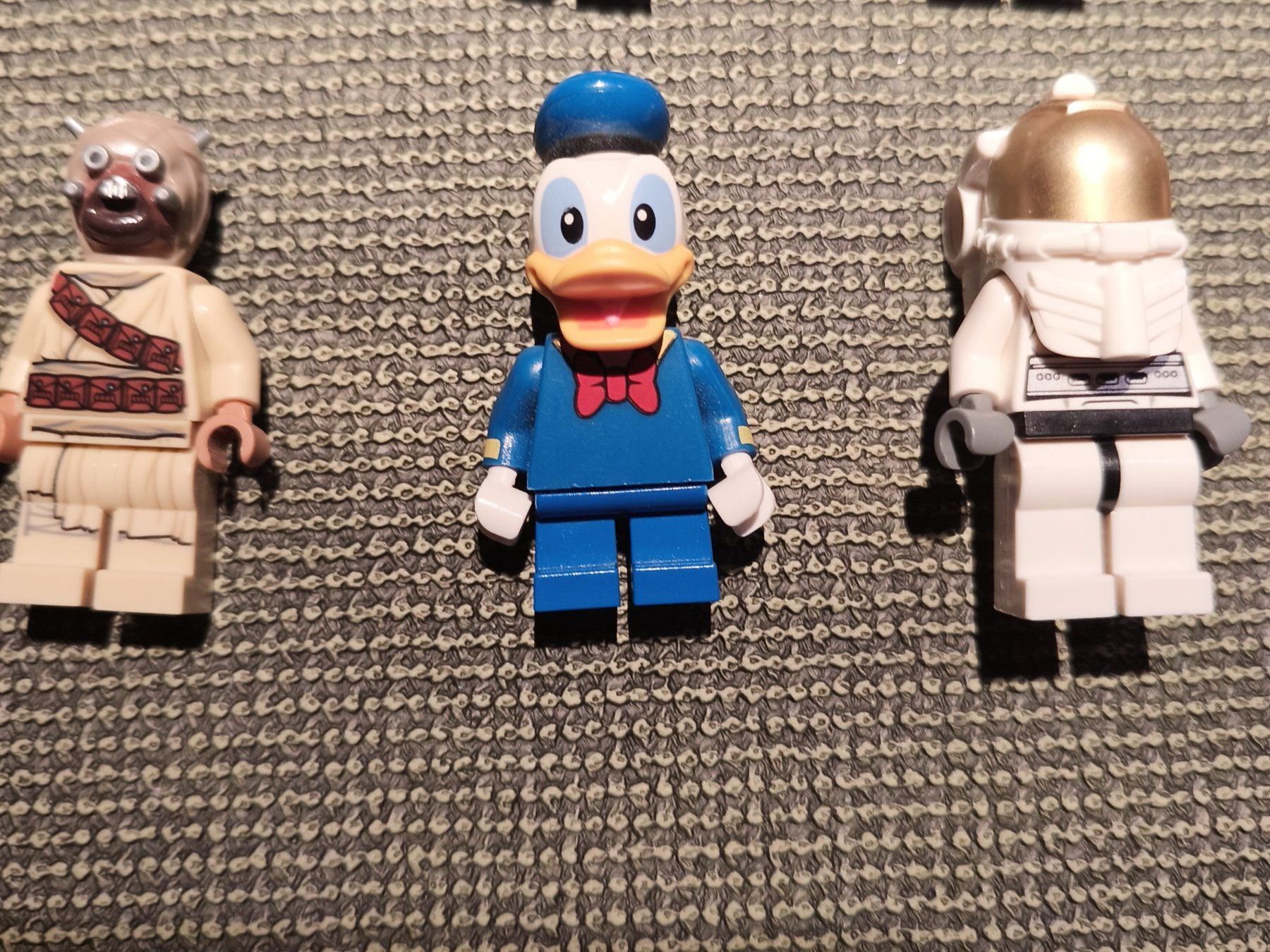 Lego Spielzeuge: Set 10 Lego Figuren (Comic und Action) – Gebraucht aus Meilen von FAVALLID 3