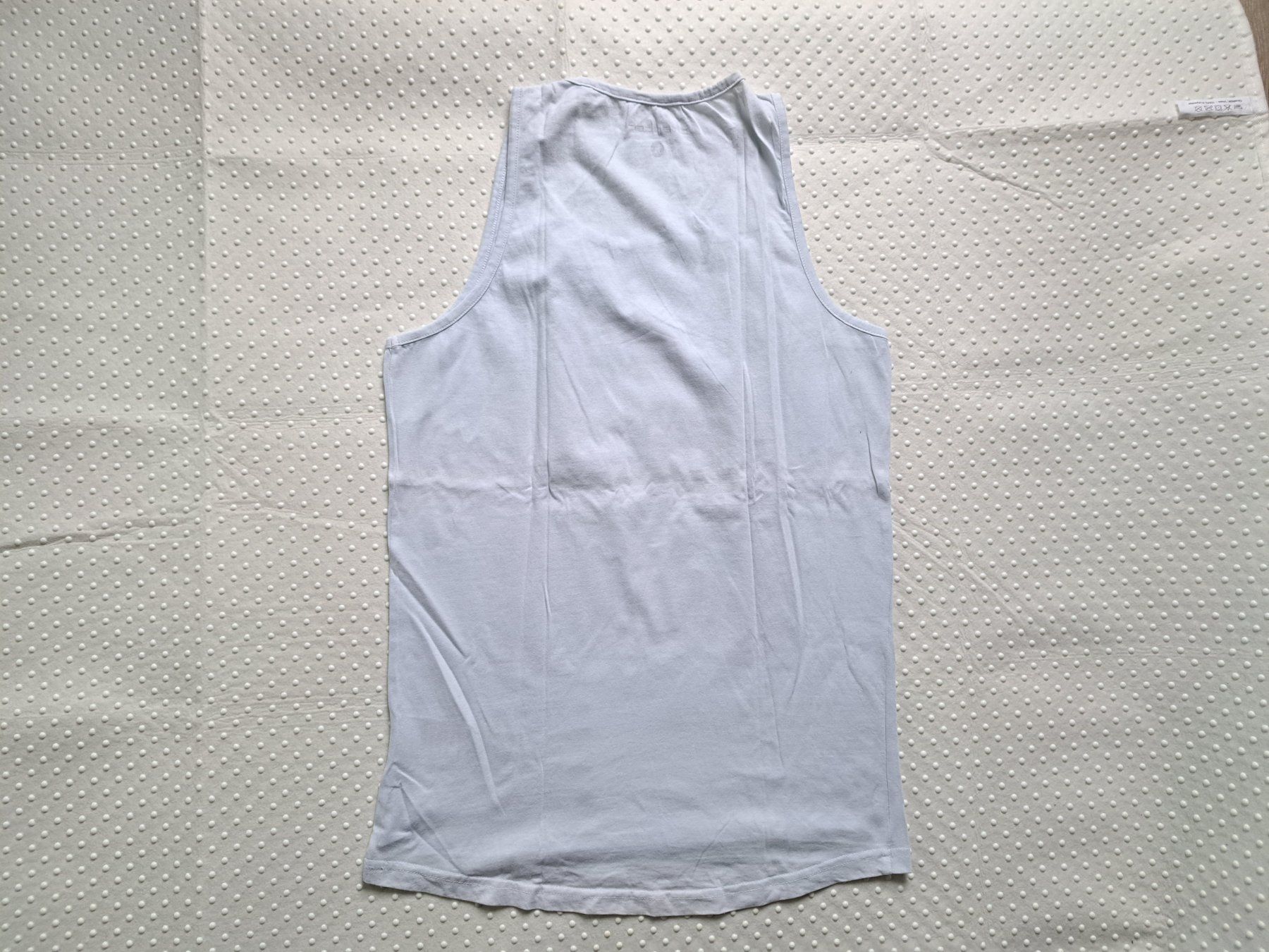 T-Shirts: Ärmelloses Shirt Chapter Gr. M – Gebraucht aus Gysenstein von joshuas81 1
