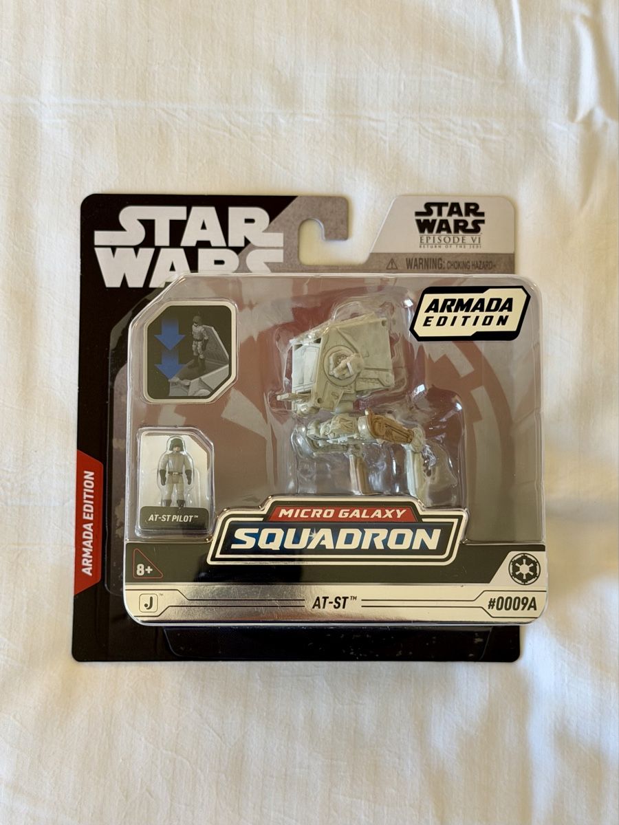 Star Wars Statuette: Star Wars Micro Galaxy Squadron AT-ST Armada Edition – Nuovo e nell'imballaggio originale da Oberembrach venduto da theZaz