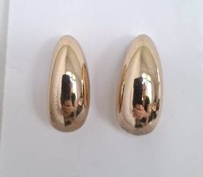 Boucles d'oreille goutte couleur or 