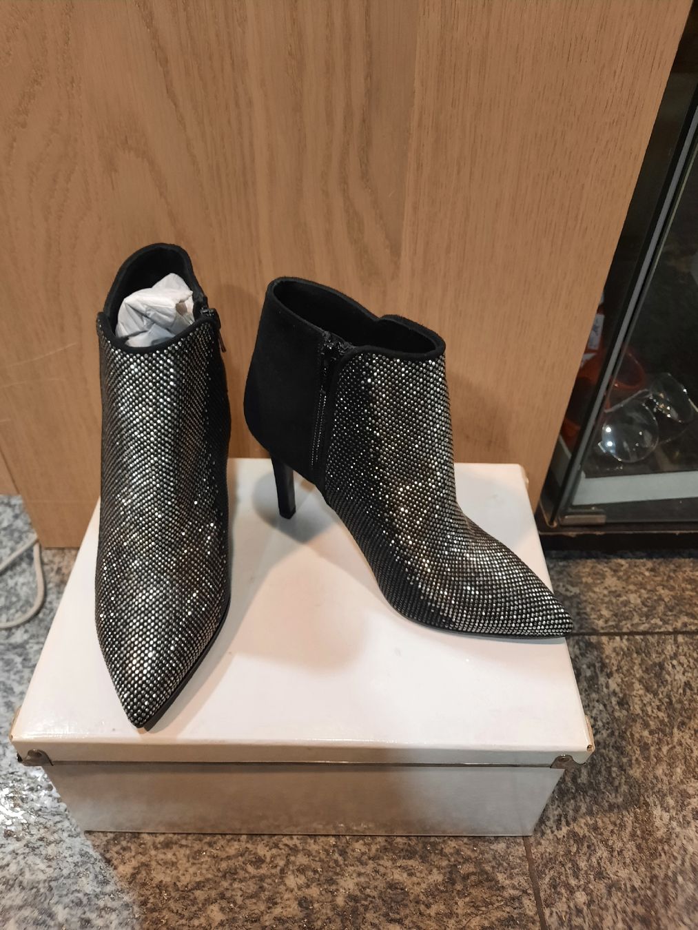 Scarpe da donna: tronchetto n 36 – Nuovo e nell'imballaggio originale da Biasca venduto da Old_6blh 2