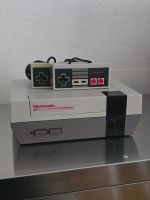 Nintendo Entertainment System (NES) Konsole mit 2 Controller