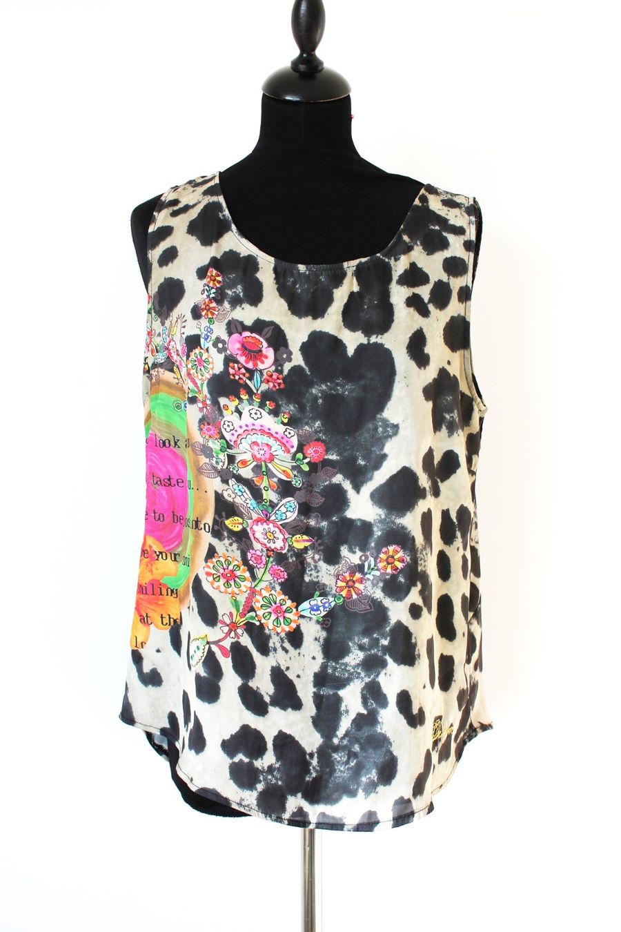 Desigual Top: Top DESIGUAL taille XL – Usato da Chez-le-Bart venduto da jasse