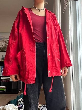 Rote Herbst Jacke aus Jeansstoff