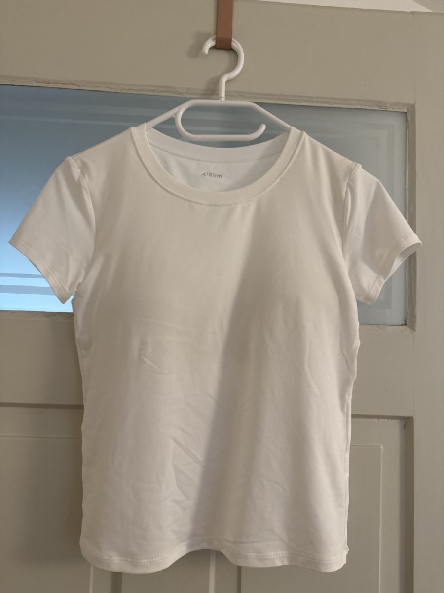 Uniqlo T-shirt: Uniqlo Bra Tshirt Airism Doppelpack – Nuovo e nell'imballaggio originale da Zürich venduto da melaniem007 2
