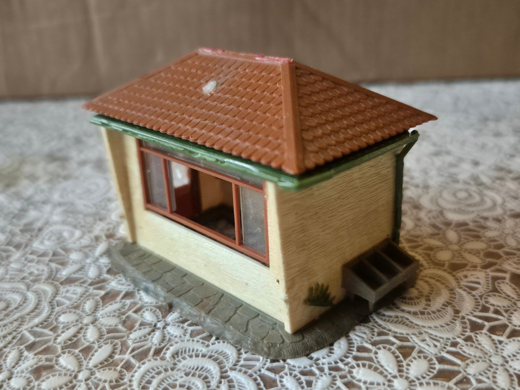 Faller Modellini di ferrovie: Faller Kiosk in H0 – Usato da Bibern SH venduto da streunekater 1