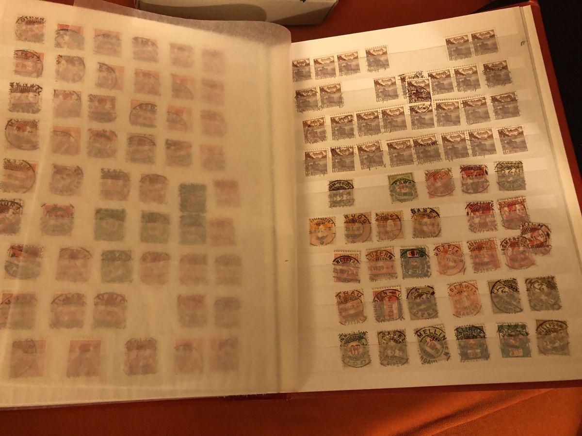 Alle Briefmarken: Sack mit BRIEFMARKEN in 9 Alben! – Gebraucht aus Lufingen von Rac0 6