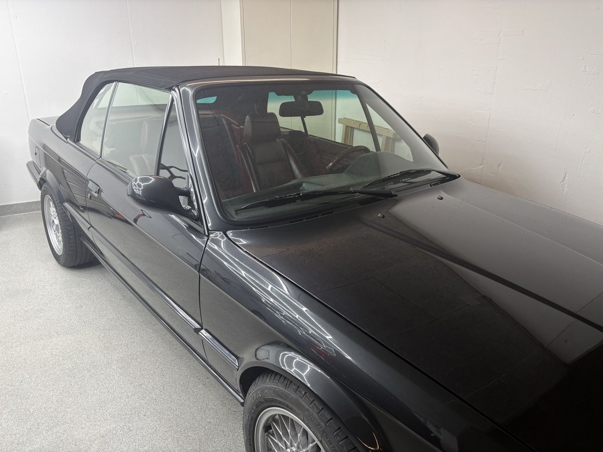BMW Tutti pezzi di ricambio auto: E30 M3 Spiegel – Usato da Schaffhausen venduto da bossi230769 1