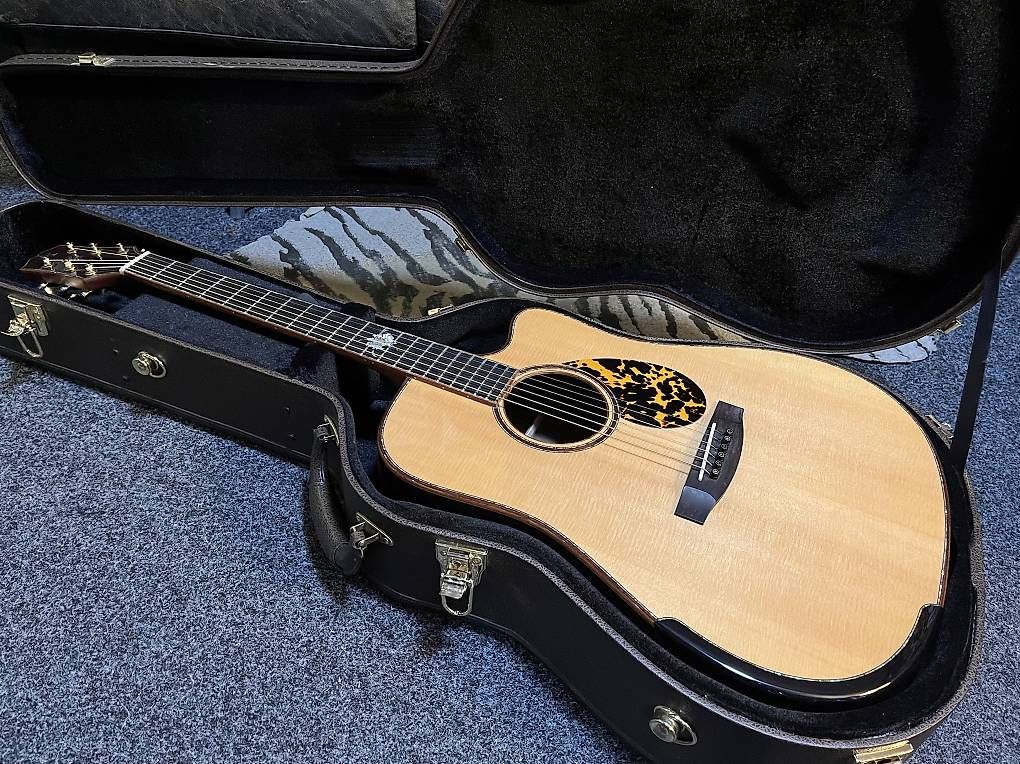 Strumenti musicali: Acoustic Gitarre Aosen – Usato da Kriessern venduto da Rockstar81