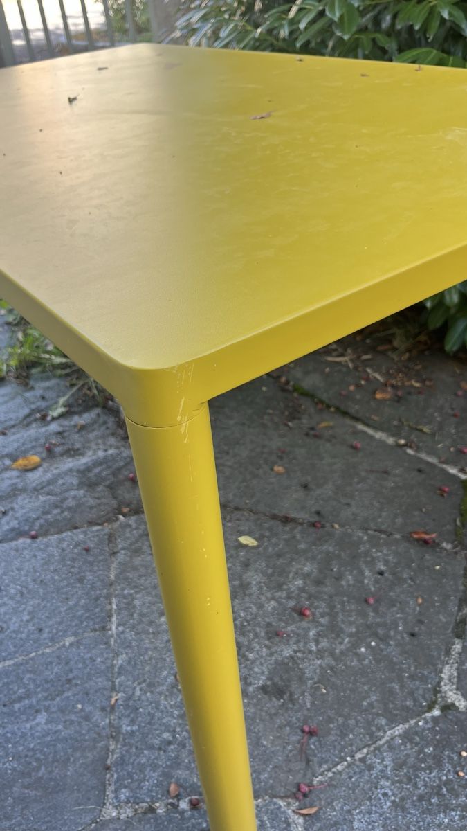 Giardimo Tische: Table de jardin jaune – Gebraucht aus Daillens von BrandonW 3
