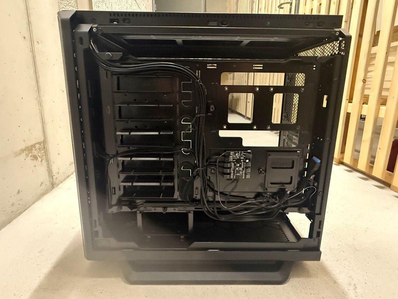 beQuiet! Custodie: be quiet! Silent Base 802 (Window, Schwarz) PC Gehäuse – Usato da Bern venduto da gusophia 8