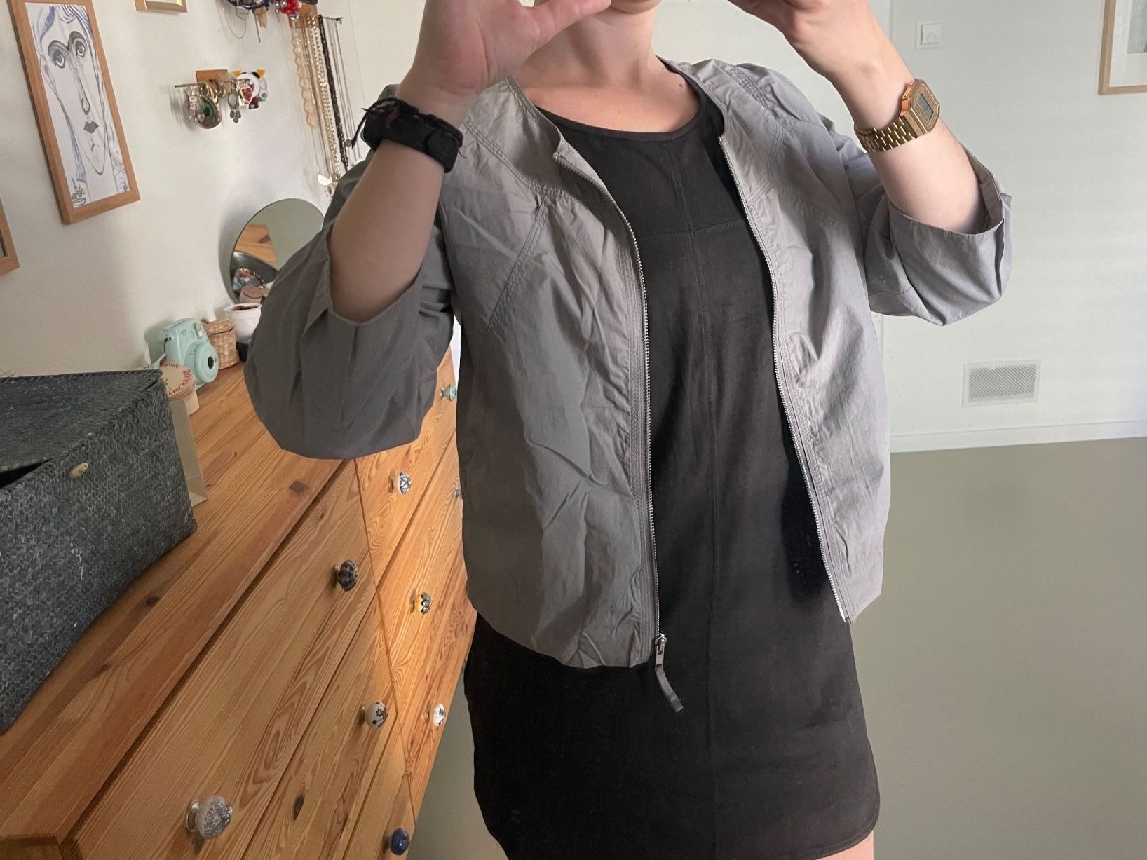 H&M Jacken: Graue Bomberjacke H&M Gr. 38 / Veste grise courte – Gebraucht aus Zürich von AnnaSa 1