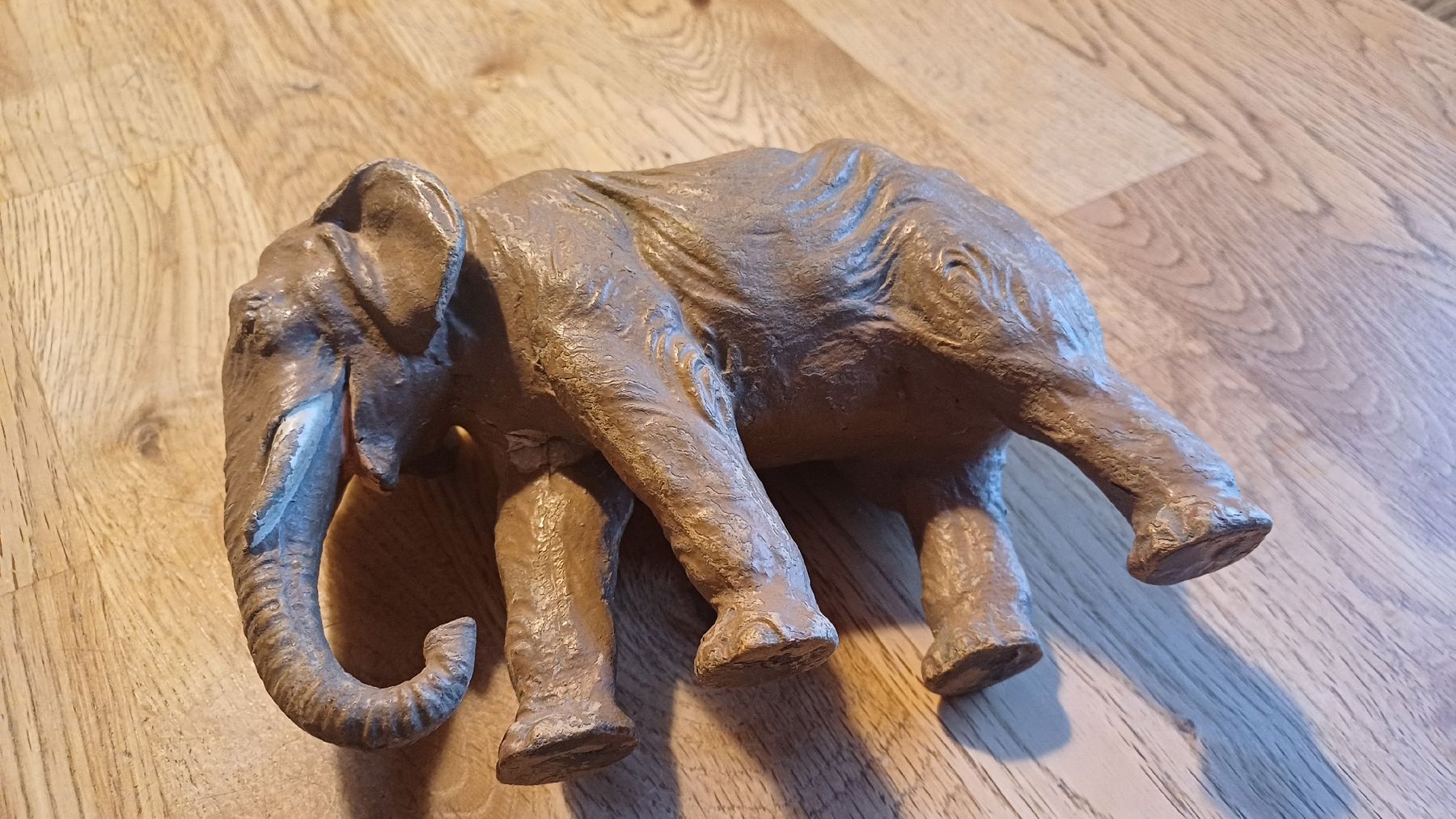 Figuren: Antiker Elefant – Gebraucht aus Flawil von Naphtali 1