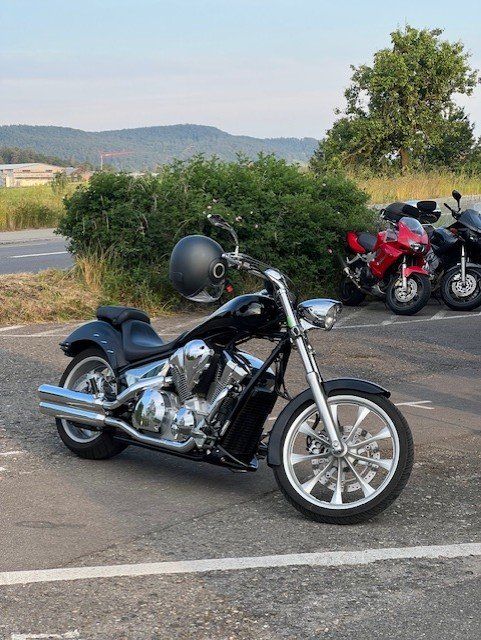 Honda Chopper: Honda VT1300CXA – Usato da Schaffhausen venduto da Tarki