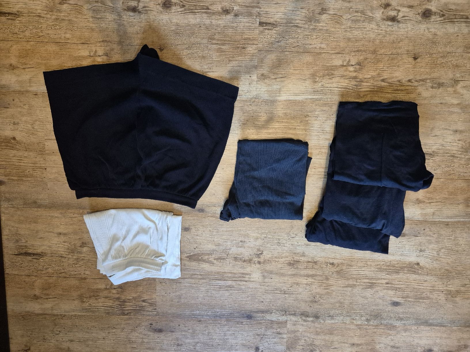 Lotti di vestiti: Umstandskleiderpacket – Usato da engelburg venduto da samin.forster 2