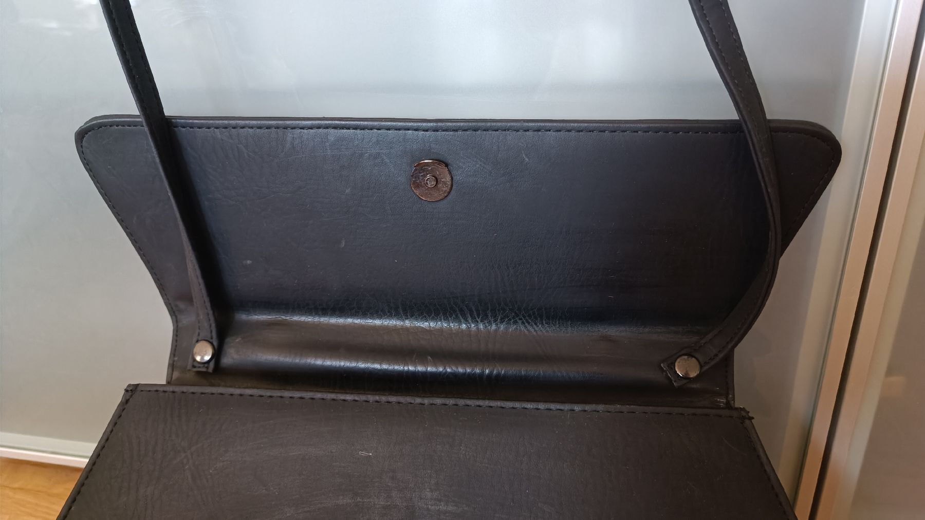 Sacs femmes: Handtasche schwarz  – D'occasion à Baden par zuppel 6