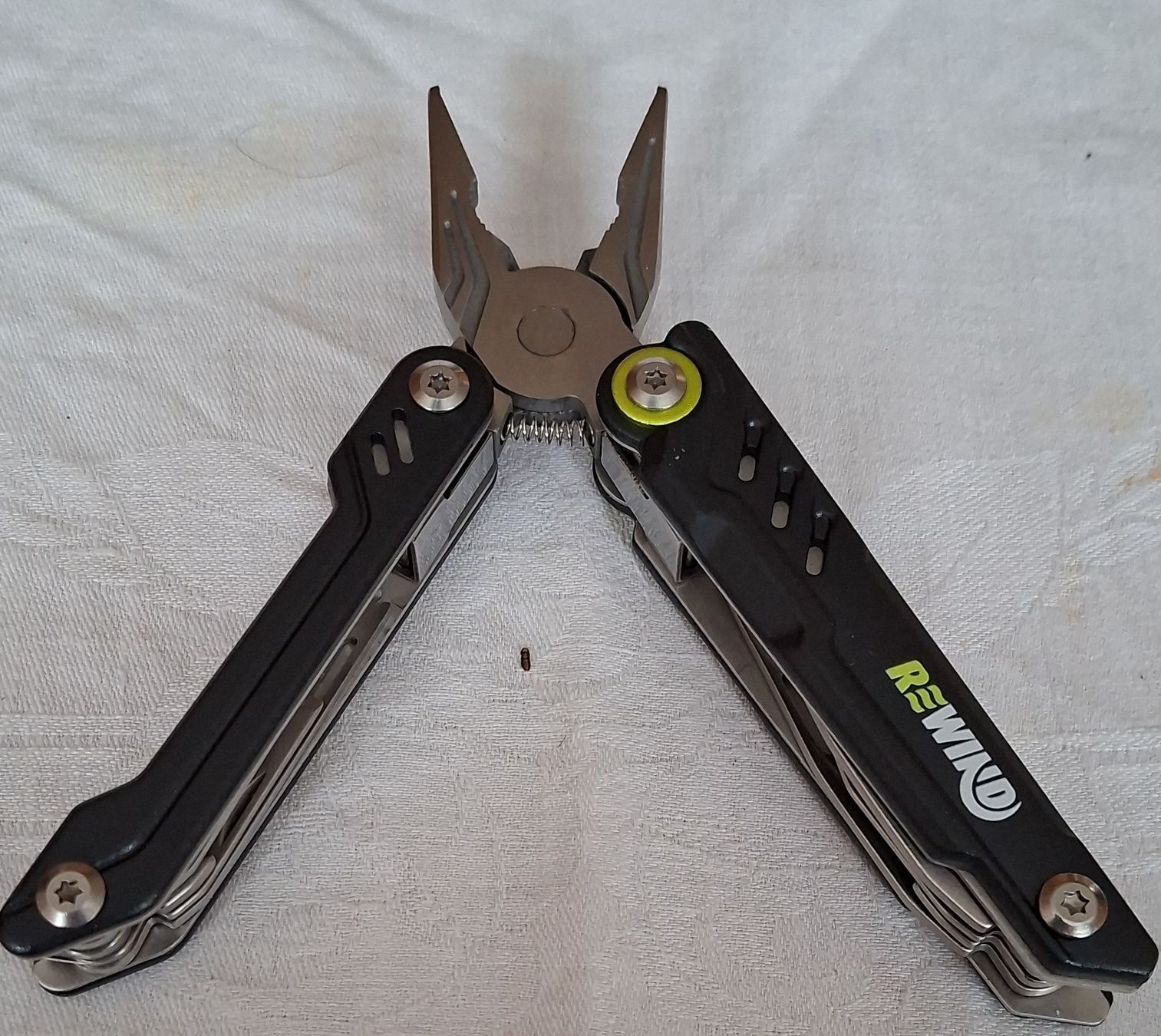 Praktisches Multitool von Rewind - ideal für unterwegs! (Neu (gemäss ...