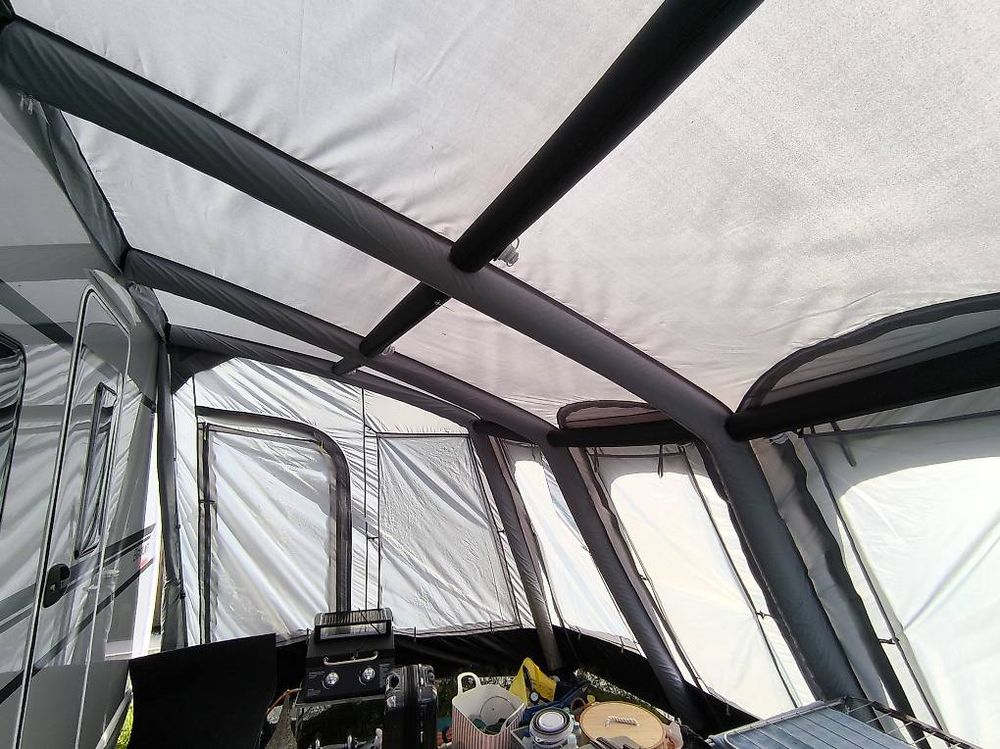 Vorzelte & Markisen: Caravan Luft Vorzelt 1 mal benutzt. Neuwertig  – Gebraucht aus Altendorf von Geniesser 1