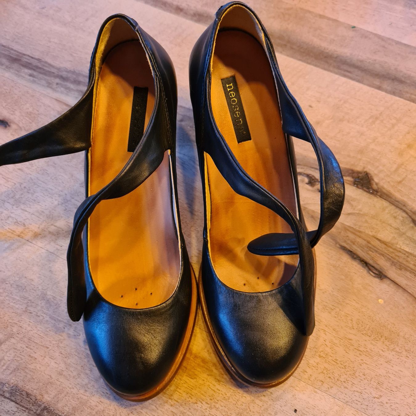 Neosens Scarpe da donna: Neosens Pumps gr. 40 echt Leder – Usato da Oberlunkhofen venduto da Kupferhexe 5