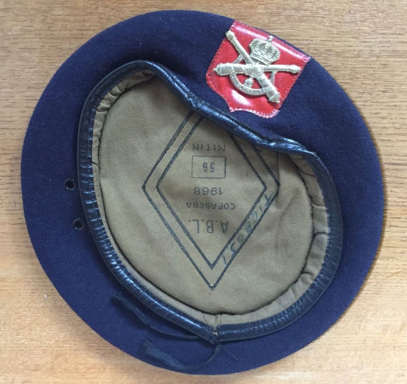 Uniformen: Béret Armee Belgien – Gebraucht aus Volketswil von zwitsch33
