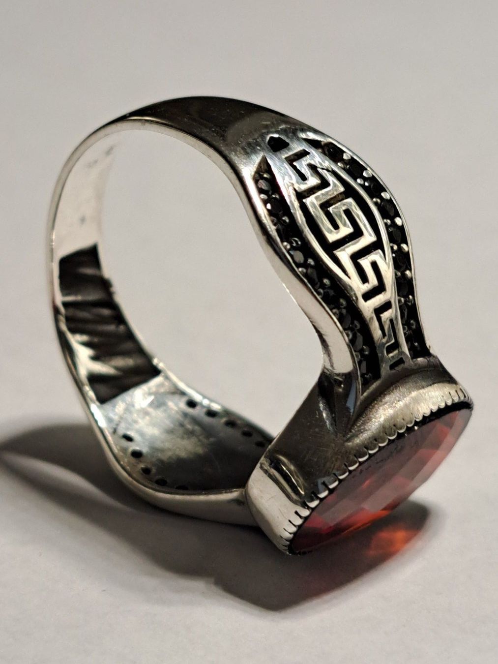 Ringe: 0048 - Bague en argent, Zircon rouge, taille 66 – Neu und originalverpackt aus Neuchâtel von NIDAVELIR 2