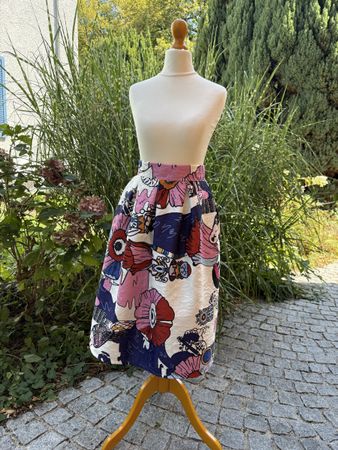 Bellissima gonna mit floralem Muster – Grösse 34