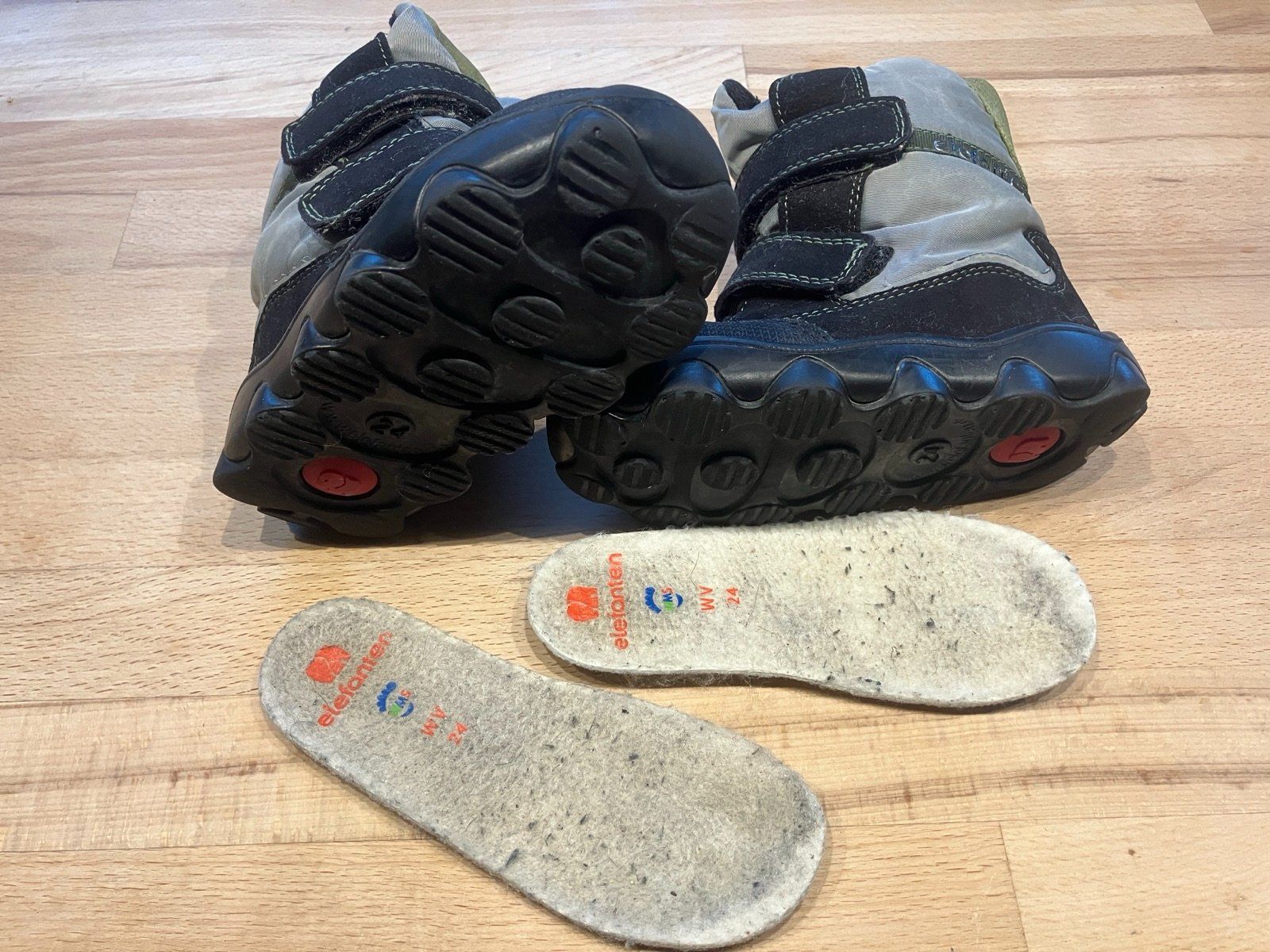 Elefanten Chaussures garçon: Elefanten Winterschuhe Gr. 24 – D'occasion à Liebefeld par M_Schneider 1
