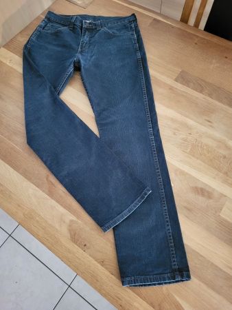 Levi Strauss Jeans (Grösse siehe Fotos)
