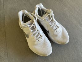 Nike Turnschuh weiss, Gr. 38