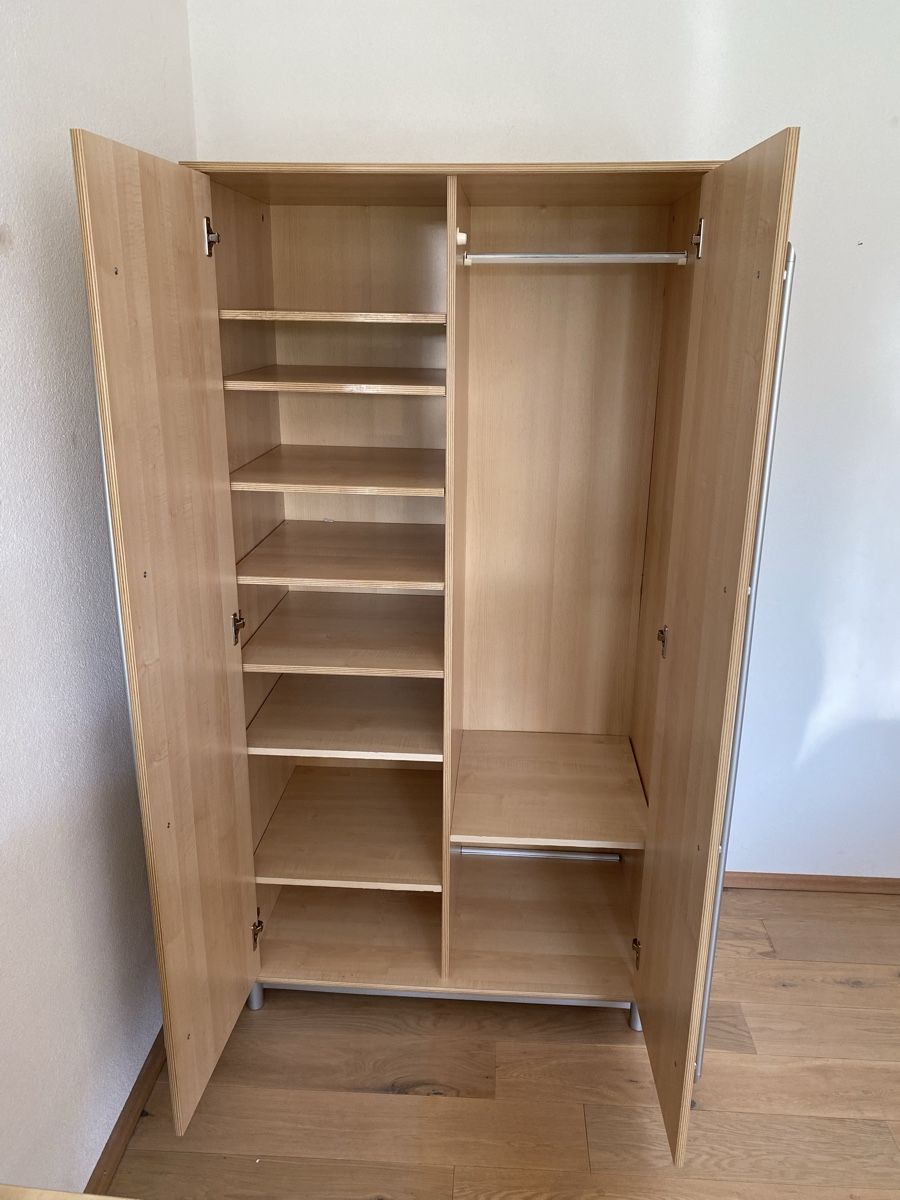 Kinder) Kleiderschrank Höhe: 181cm x Breite: 95cm (Gebraucht) in Windisch für CHF 1 – nur Abholung auf Ricardo kaufen