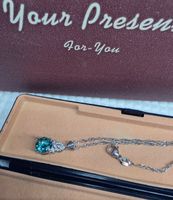 Collier argent avec zircons