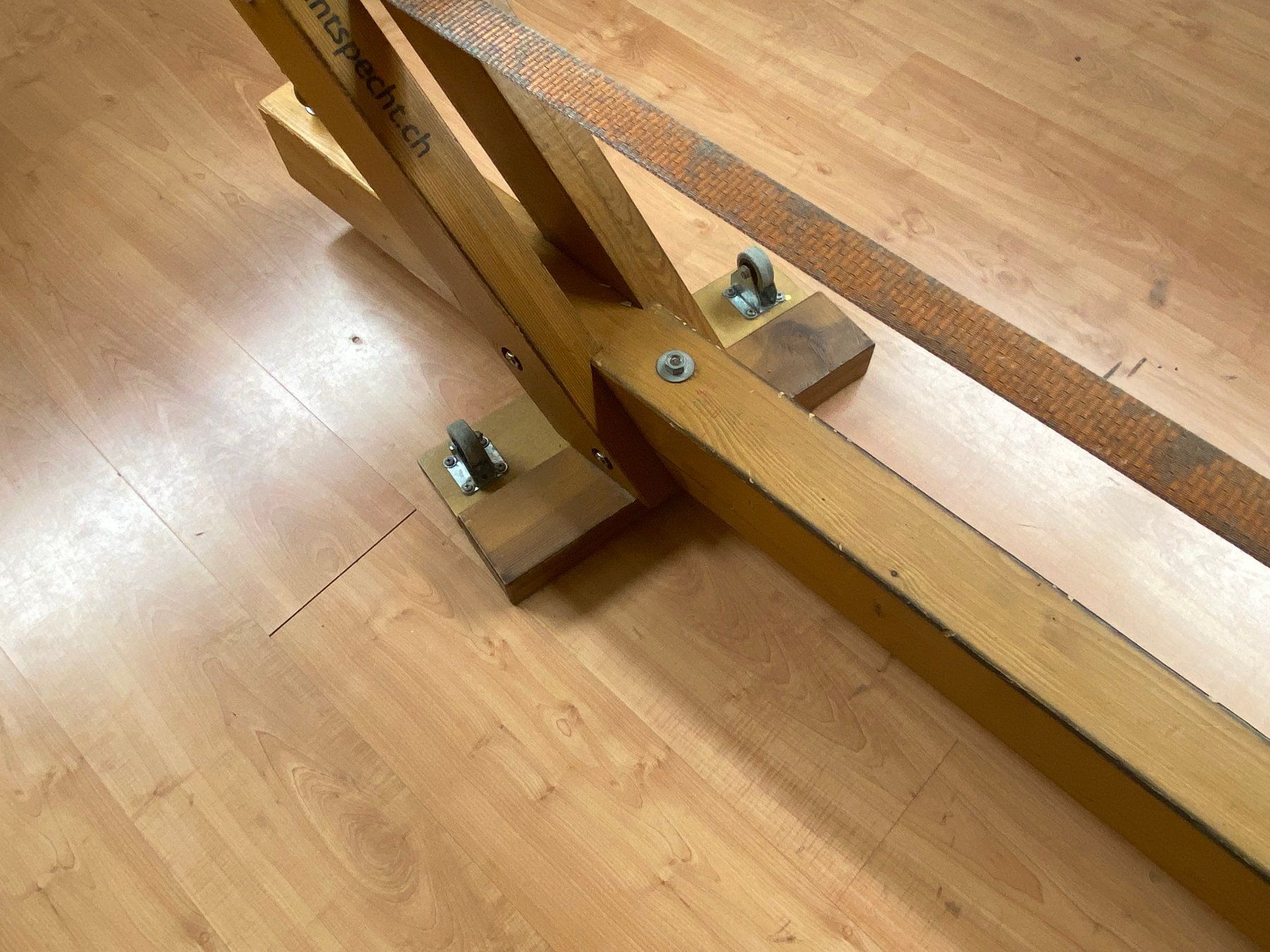 Slackline: Selbstspannende Slackline aus Holz – Usato da Gunzwil venduto da veit01 2