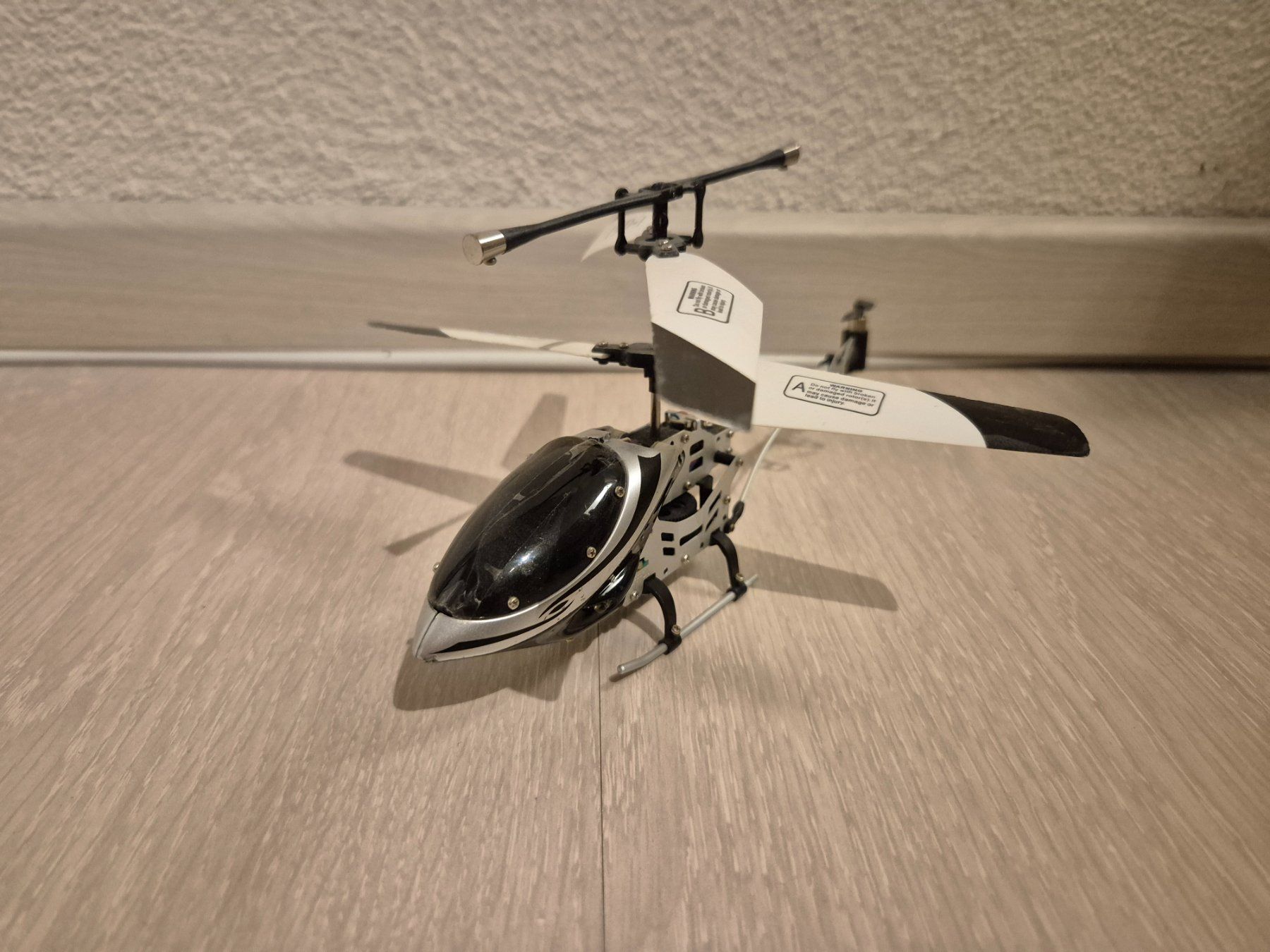 Modellismo RC: Windworks Helicox 6016 – Usato da Gerlafingen venduto da Takuta