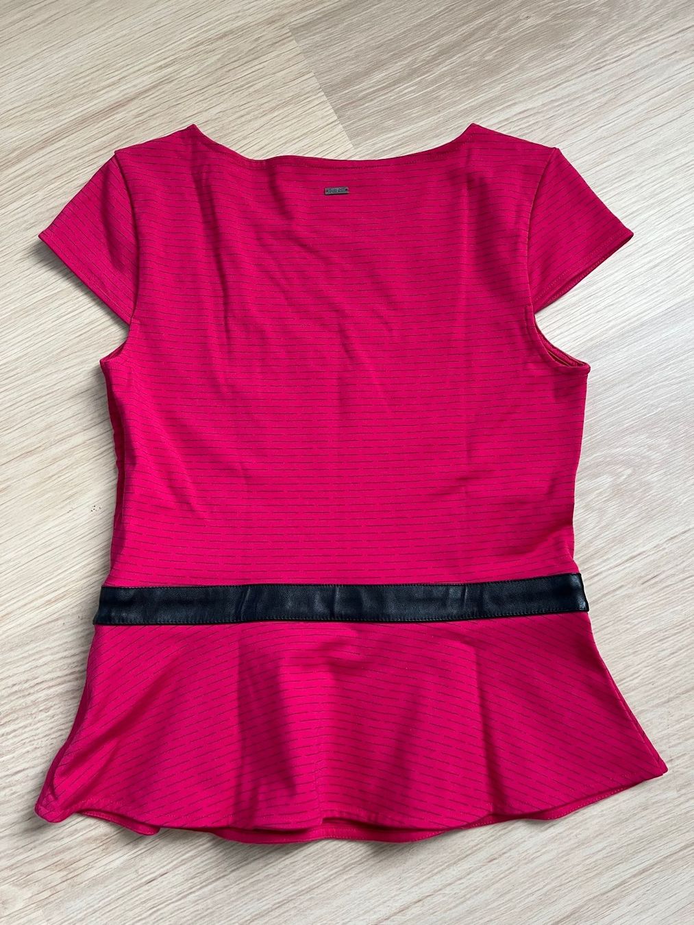 Armani Top: Top von Armani Exchange Gr. M neuwertig – Nuovo (secondo la descrizione) da Frenkendorf venduto da klourenco 4