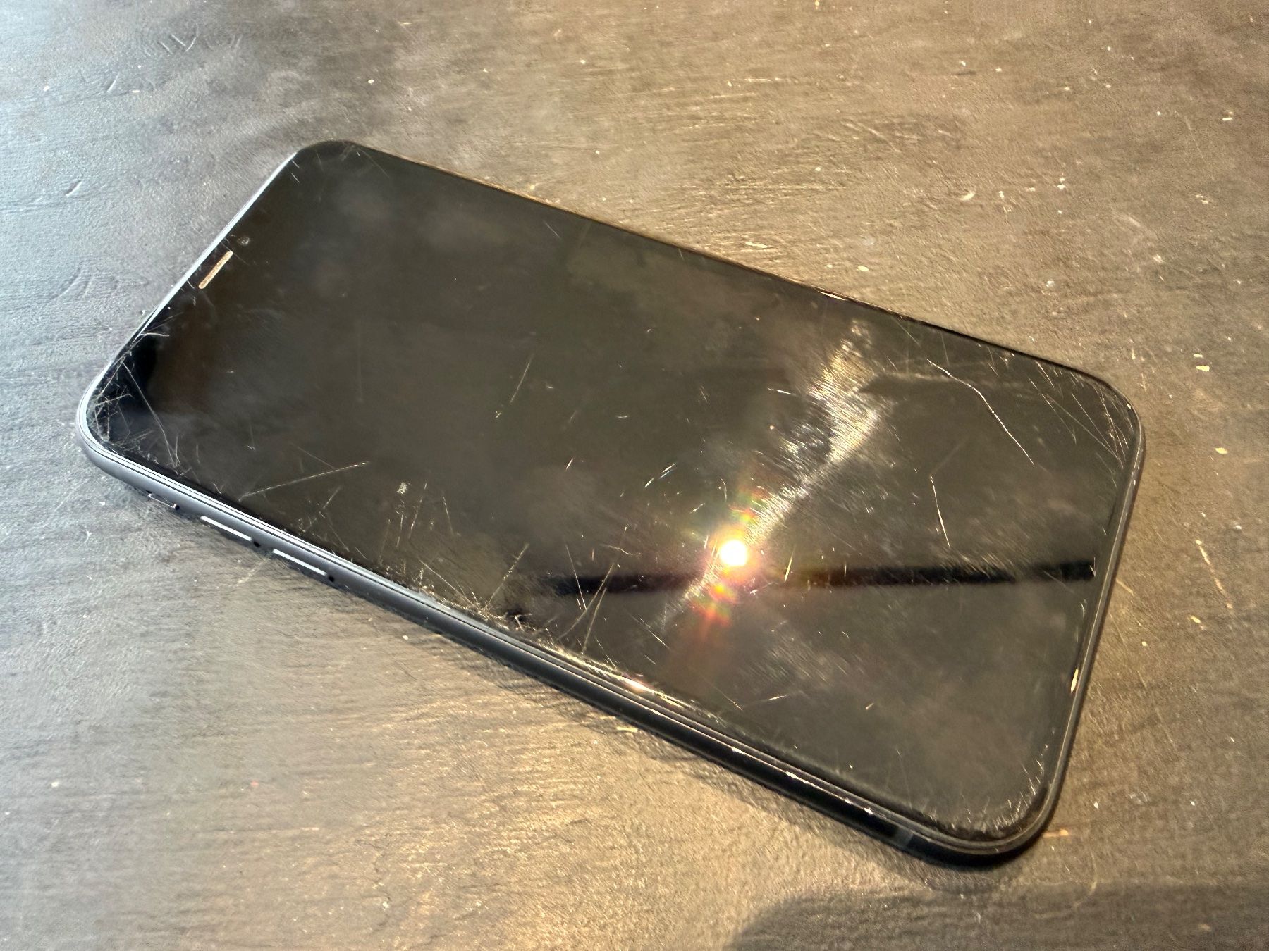 Apple Telefoni cellulari / Smartphones: iPhone Xr 64GB schwarz – Usato da Siebnen venduto da icrservicesolutions 5