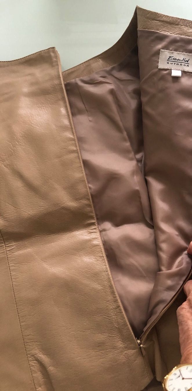 Giacche: Blazer, der mit einem Gilet aus Echtleder – Nuovo (secondo la descrizione) da Adliswil venduto da Jessik0 8
