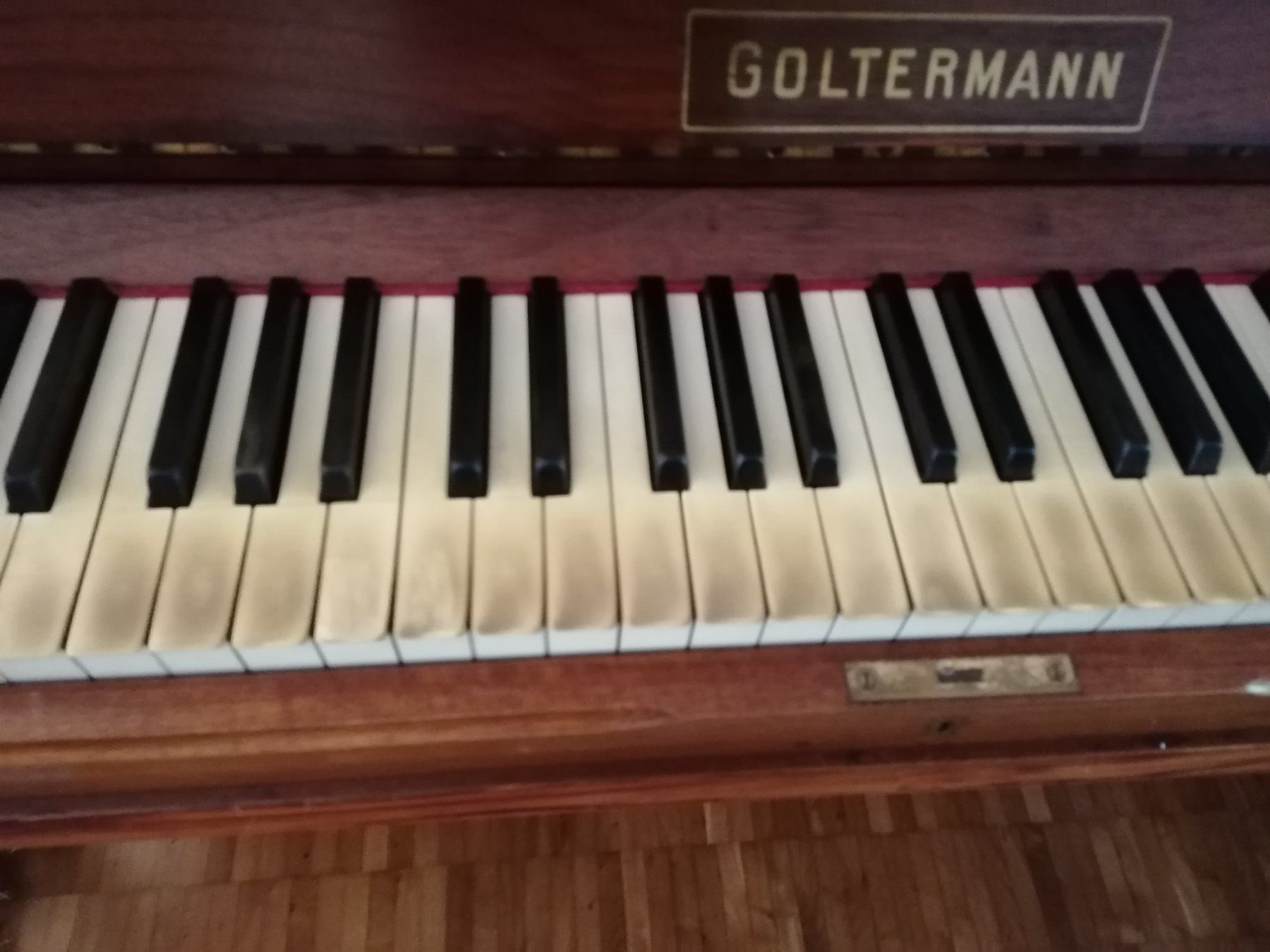 Musikinstrumente: Klavier zu verkaufen – Gebraucht aus Bassersdorf von Supernatura 4