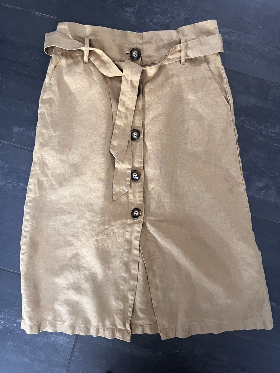 Jupes: Rock Leinen  beige Grösse S  – D'occasion à Zeiningen par man_69cj